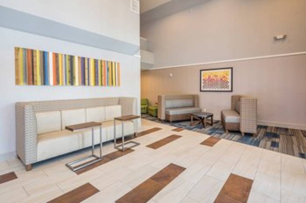 HOLIDAY INN EXP SUNNYVALE SILICON V 6