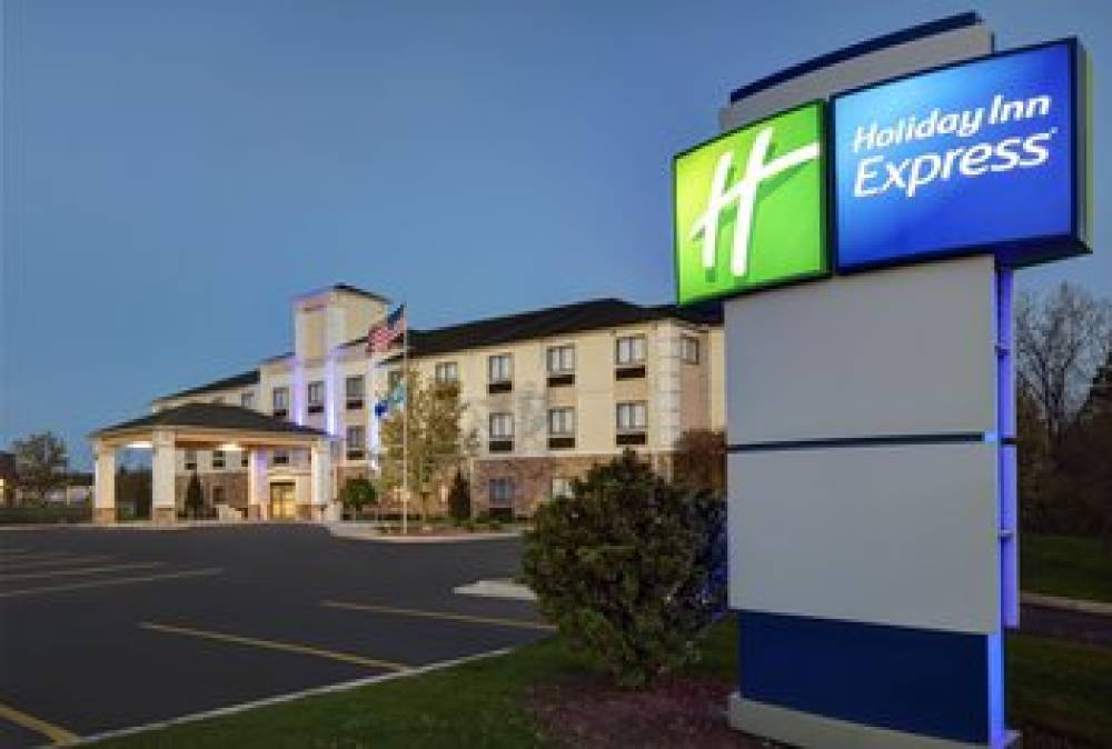 Holiday Inn Express ADRIAN 1