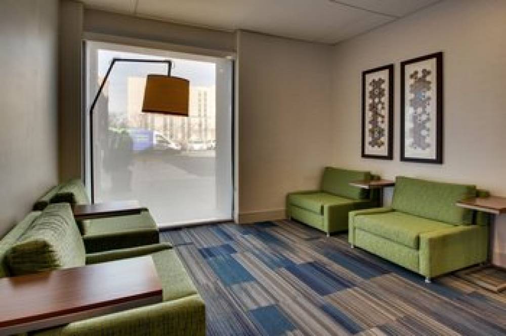 Holiday Inn Express BALTIMORE-BWI AIRPORT WEST 8