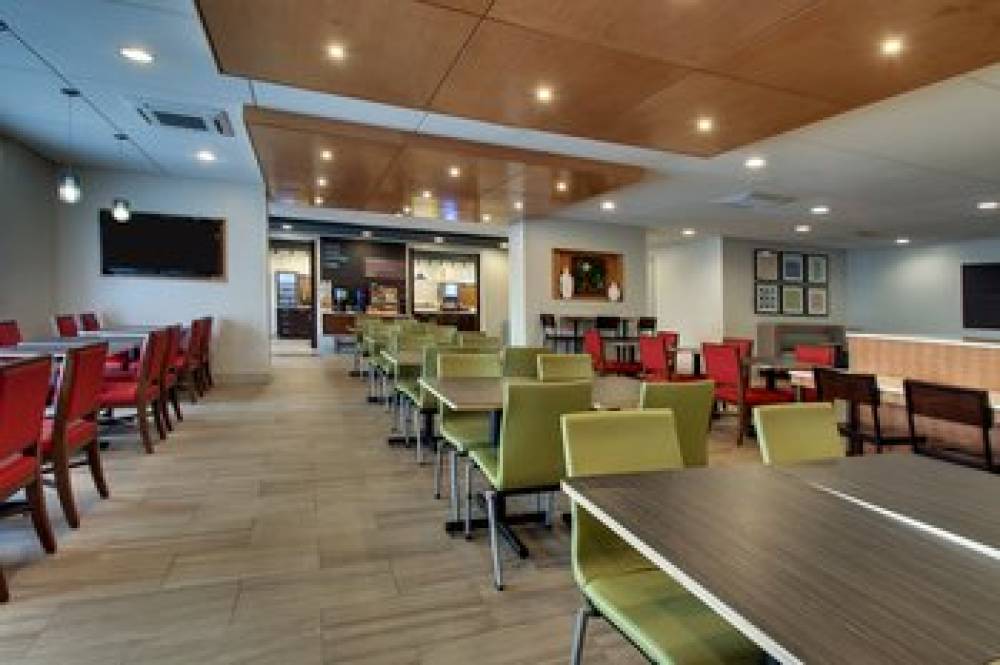HOLIDAY INN EXP BWI ARPT WEST BY IH 4