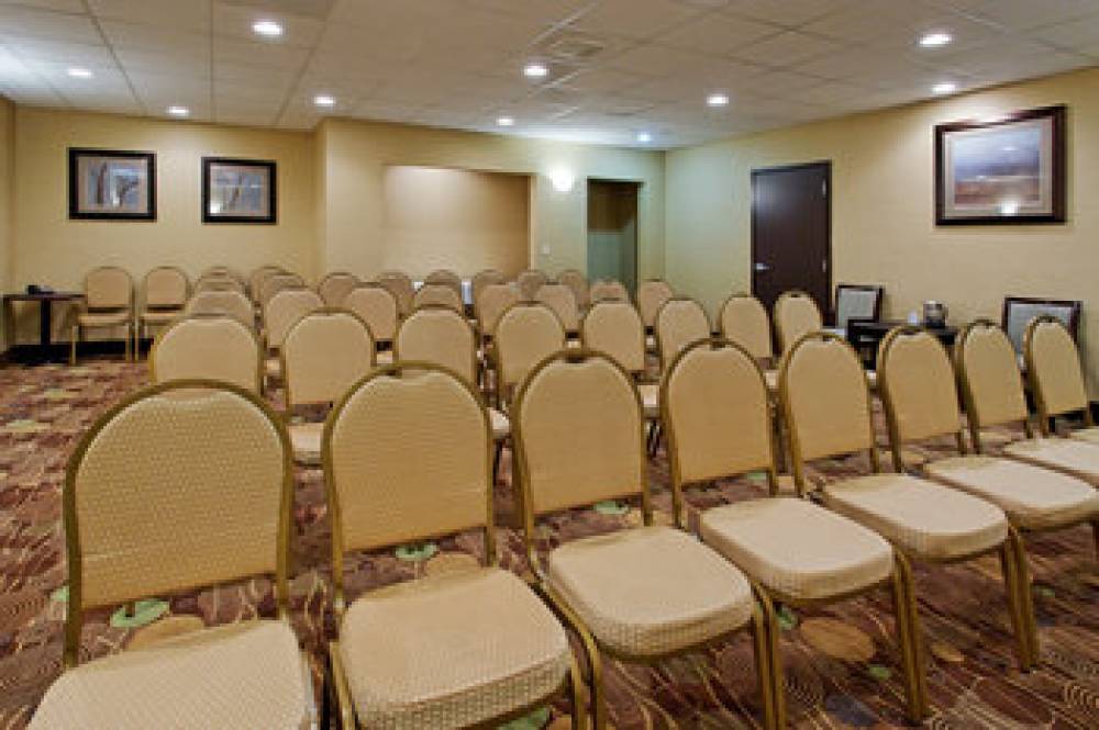 Holiday Inn Express BENICIA 8