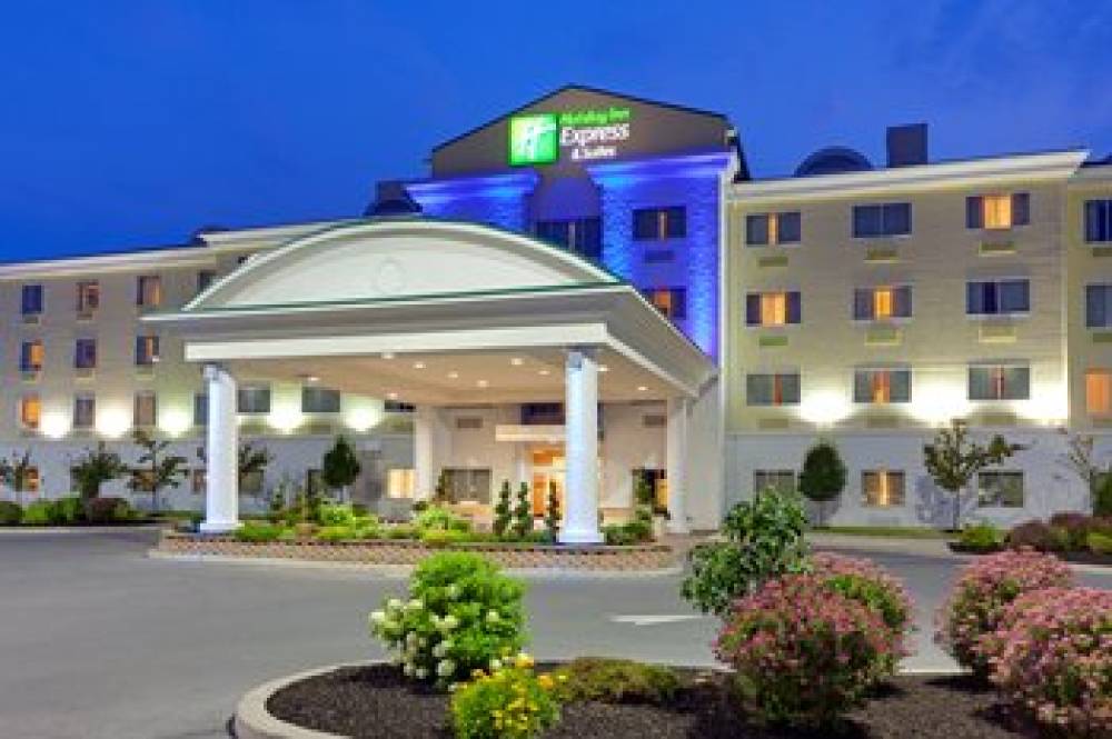 HOLIDAY INN EXPRESS BY IHG 2