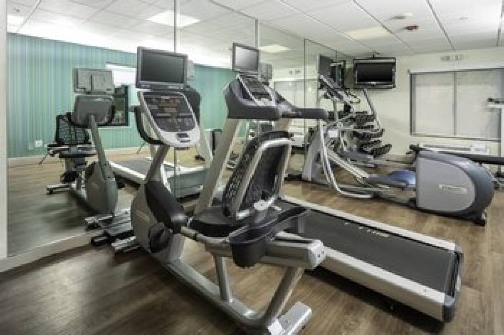 HOLIDAY INN EXPRESS CLAYTON 4