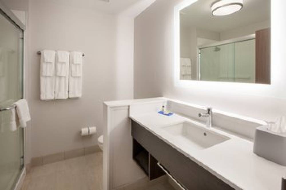 Holiday Inn Express ELLENSBURG 9