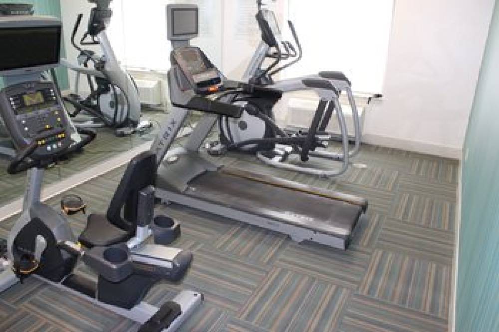 Holiday Inn Express FOREST CITY 4