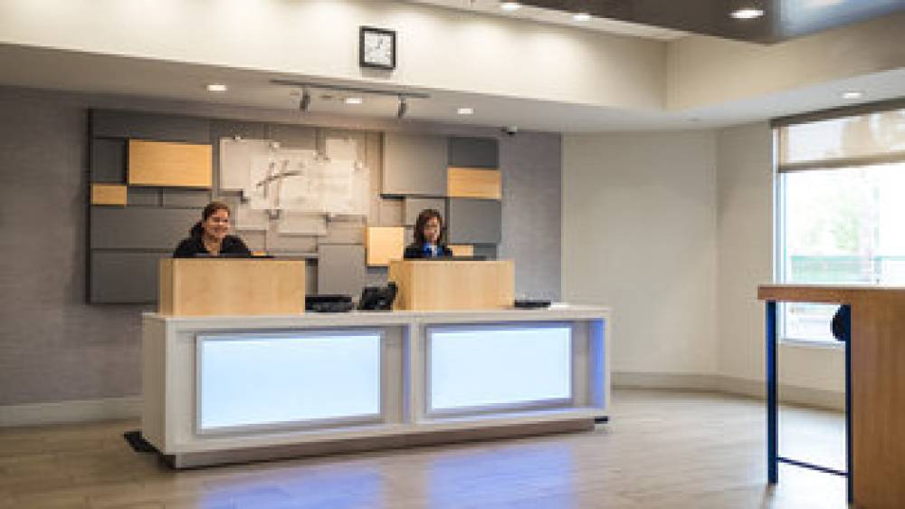 Holiday Inn Express FULLERTON - ANAHEIM 3