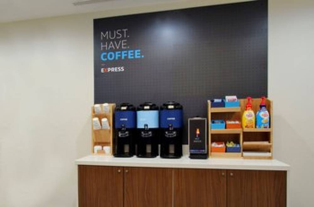 Holiday Inn Express GREENVILLE 5