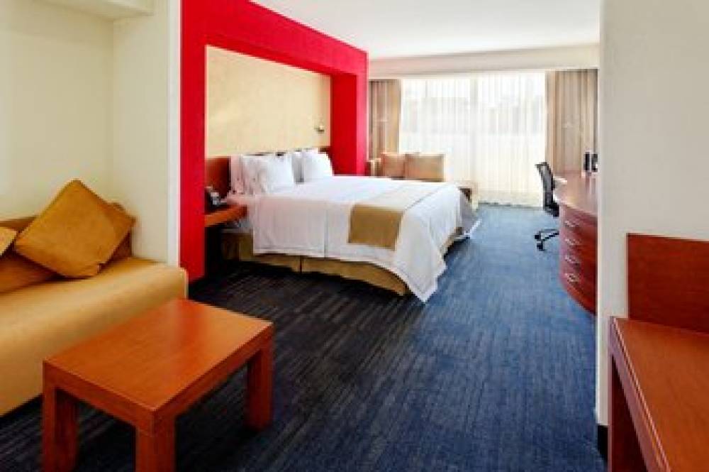 Holiday Inn Express GUADALAJARA EXPO 8