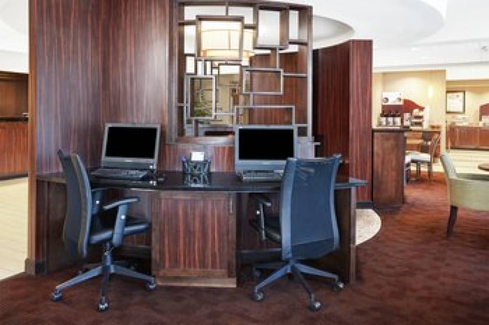 Holiday Inn Express HAMPTON - COLISEUM CENTRAL 3