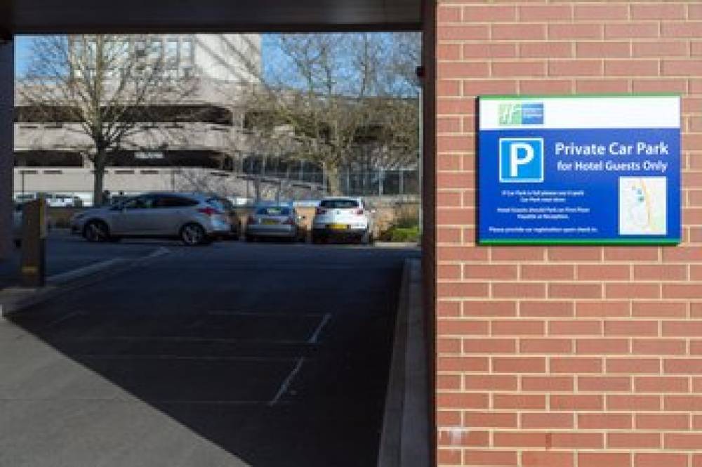HOLIDAY INN EXPRESS HARLOW 2