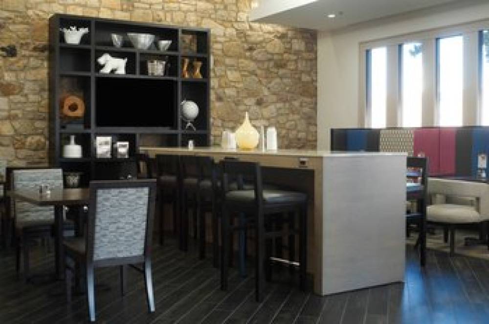 Holiday Inn Express Hickory Hickory Mart