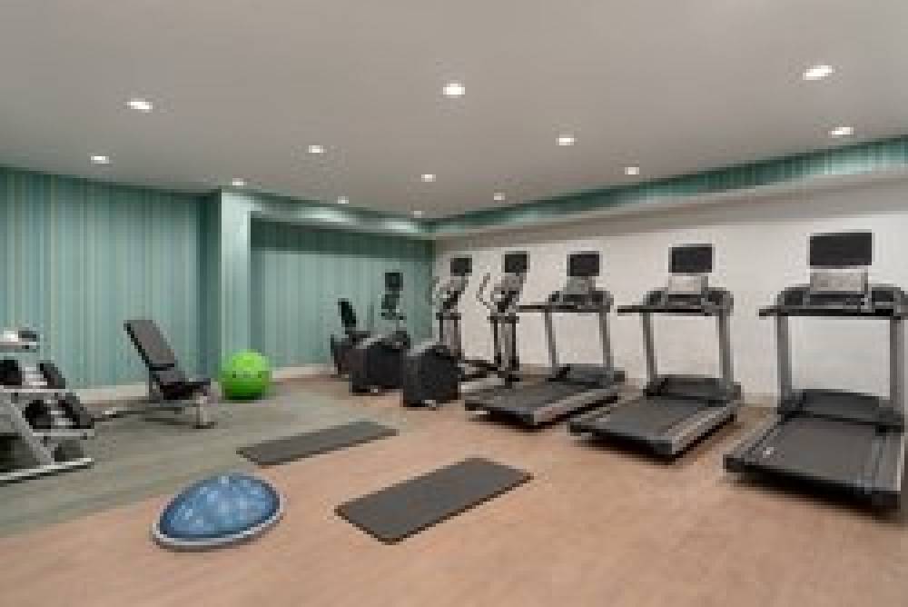 Holiday Inn Express JAMAICA - JFK AIRTRAIN - NYC 5