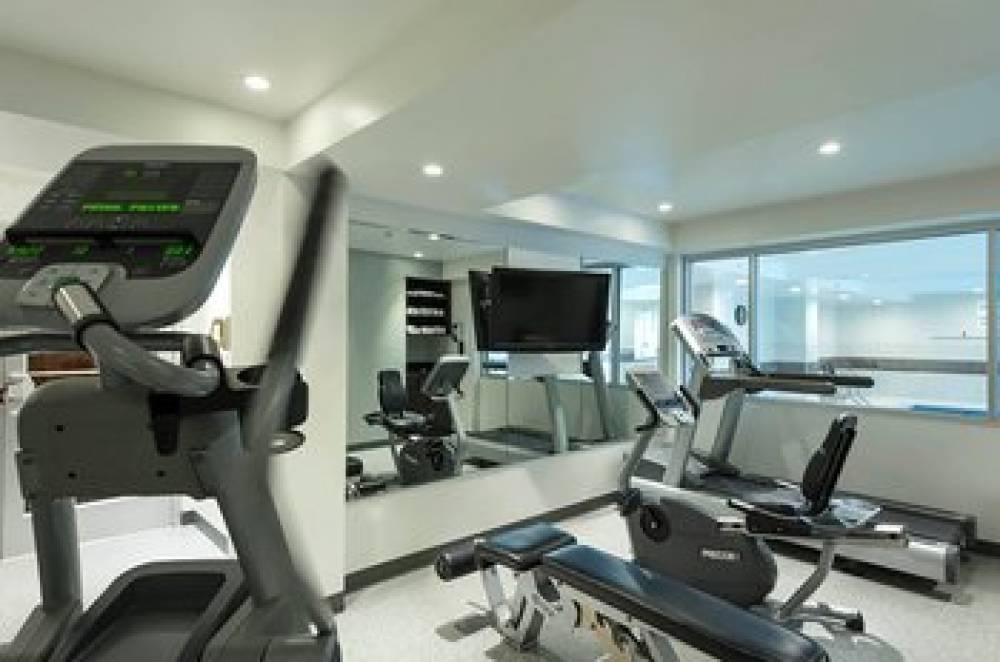 Holiday Inn Express KEENE 5