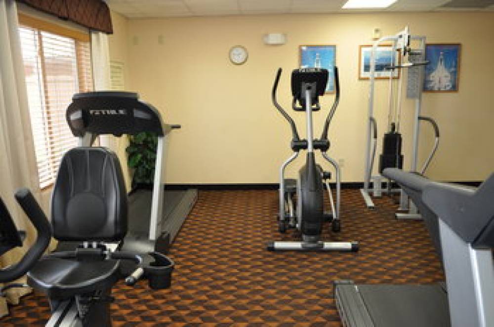 Holiday Inn Express LAS VEGAS-NELLIS 6