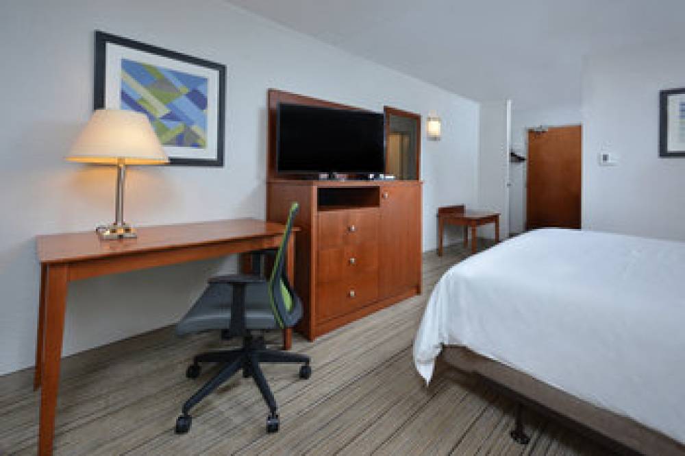 Holiday Inn Express LYNCHBURG 6