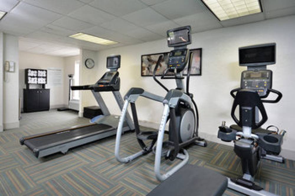 Holiday Inn Express LYNCHBURG 7
