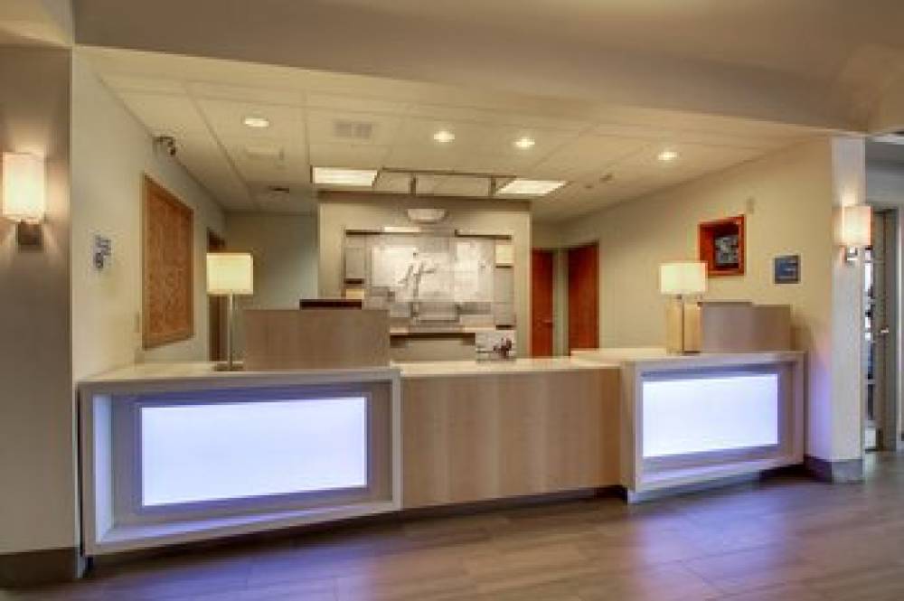Holiday Inn Express Milwaukee N Brown Deer/Mequon