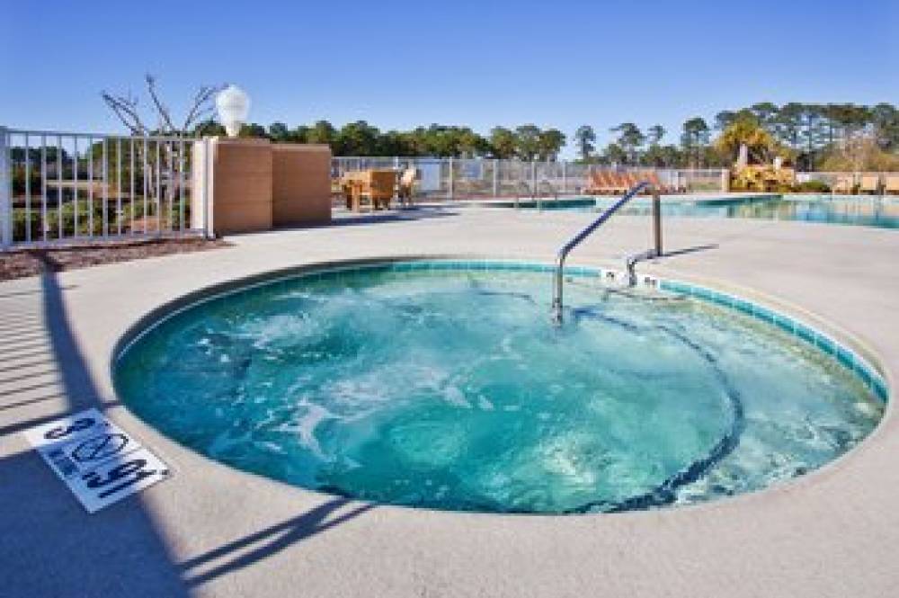 Holiday Inn Express MYRTLE BEACH-BROADWAY@THE BCH 4