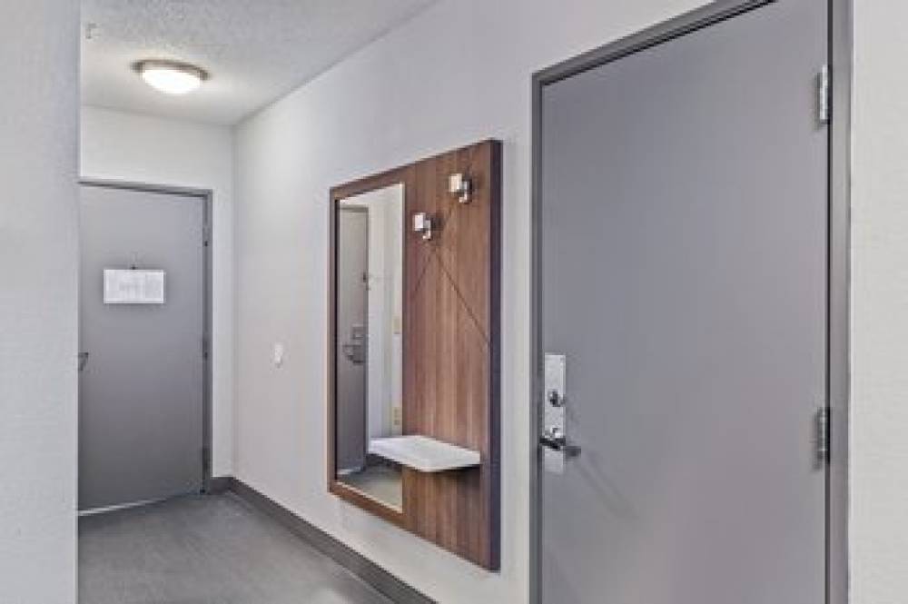 Holiday Inn Express NEW ALBANY 10