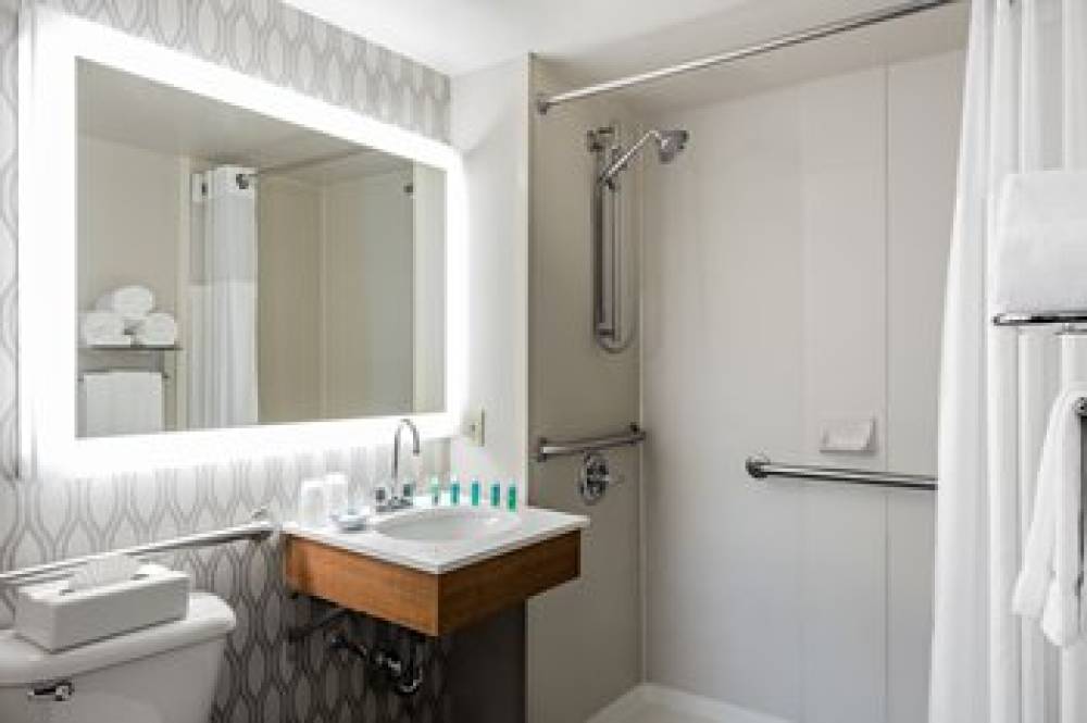 Holiday Inn Express NEW YORK-BROOKLYN 2