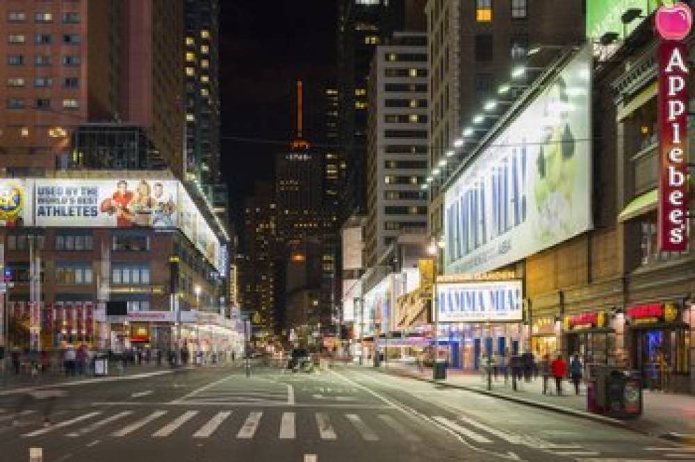 Holiday Inn Express NEW YORK CITY TIMES SQUARE 4