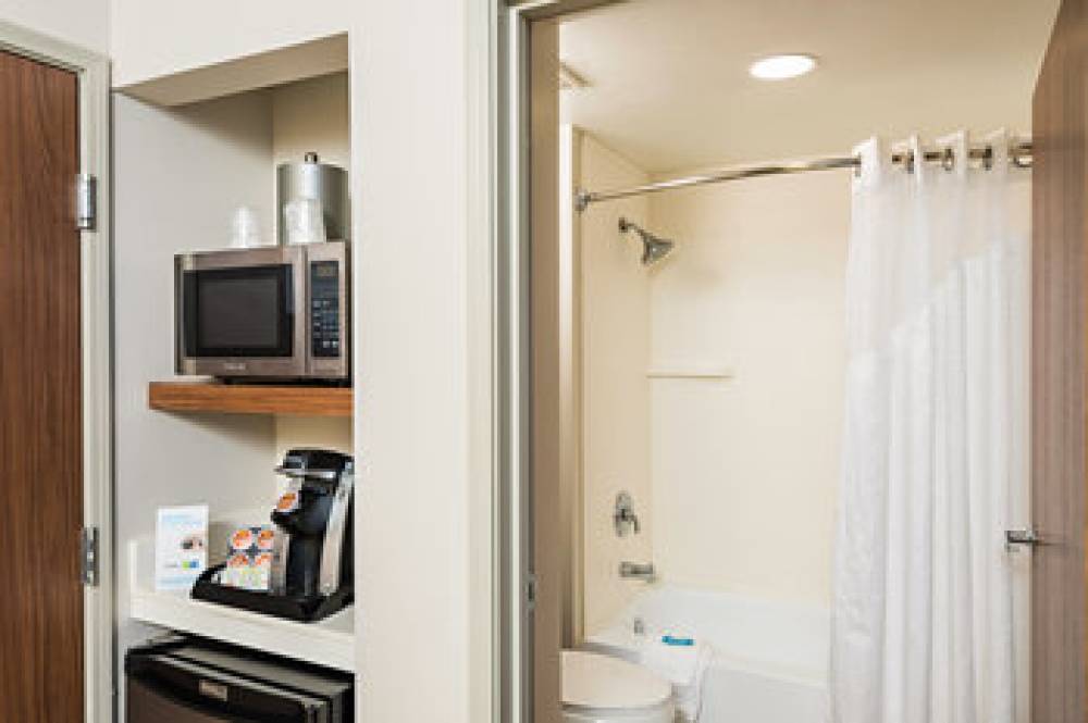 Holiday Inn Express PEORIA NORTH - GLENDALE 9