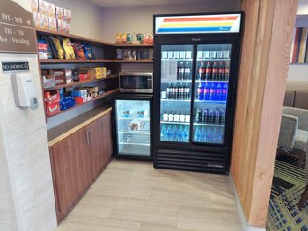 Holiday Inn Express QUEENS - MASPETH 6