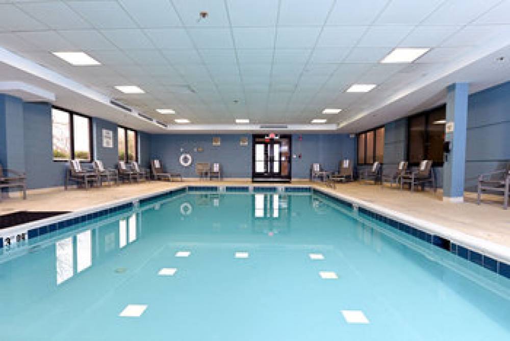 Holiday Inn Express RICHMOND AIRPORT 5