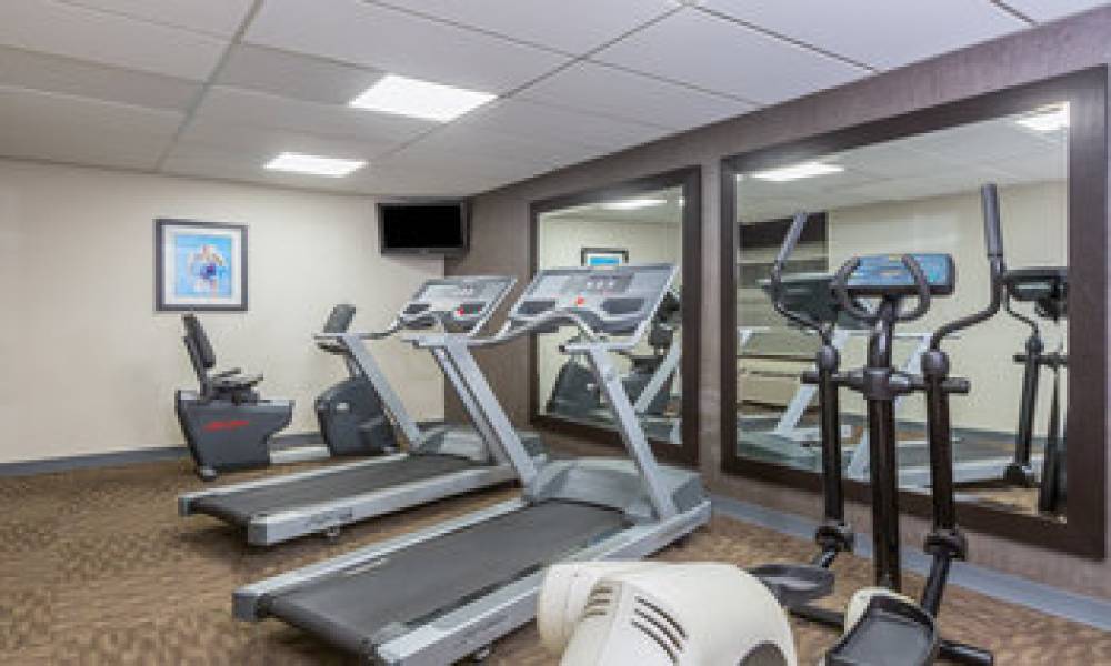 Holiday Inn Express SAN DIEGO-SEA WORLD AREA 9