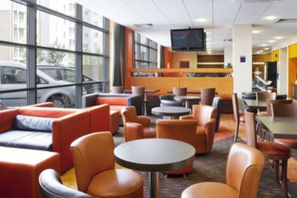 HOLIDAY INN EXPRESS SLOUGH BY IHG 2