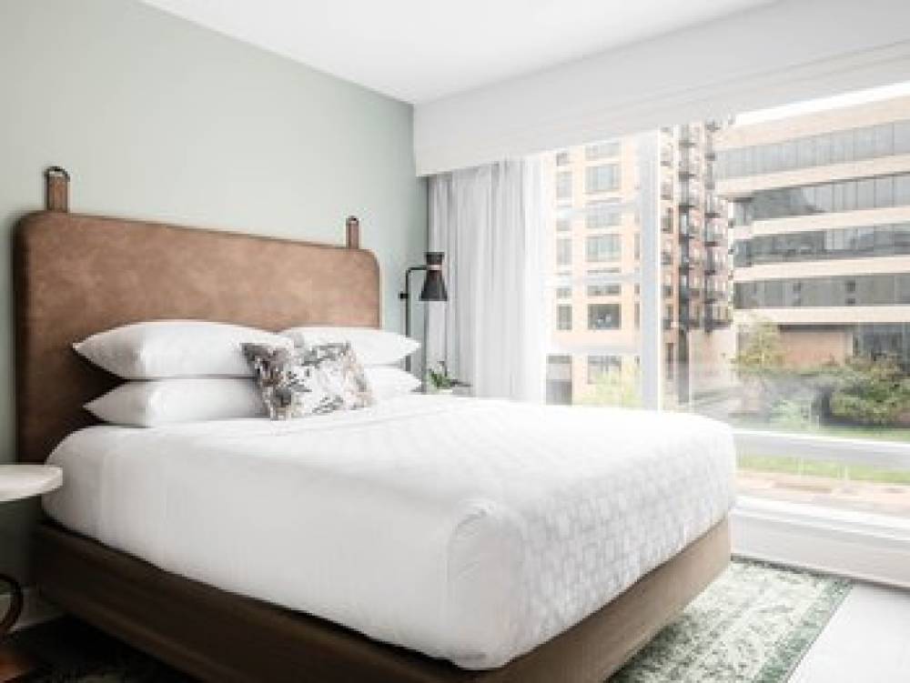 Holiday Inn Express ST LOUIS - CENTRAL WEST END 9