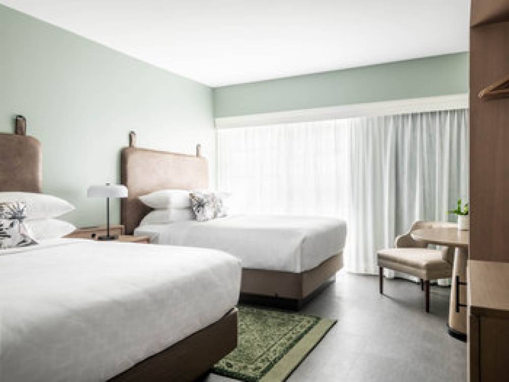Holiday Inn Express ST LOUIS - CENTRAL WEST END 6
