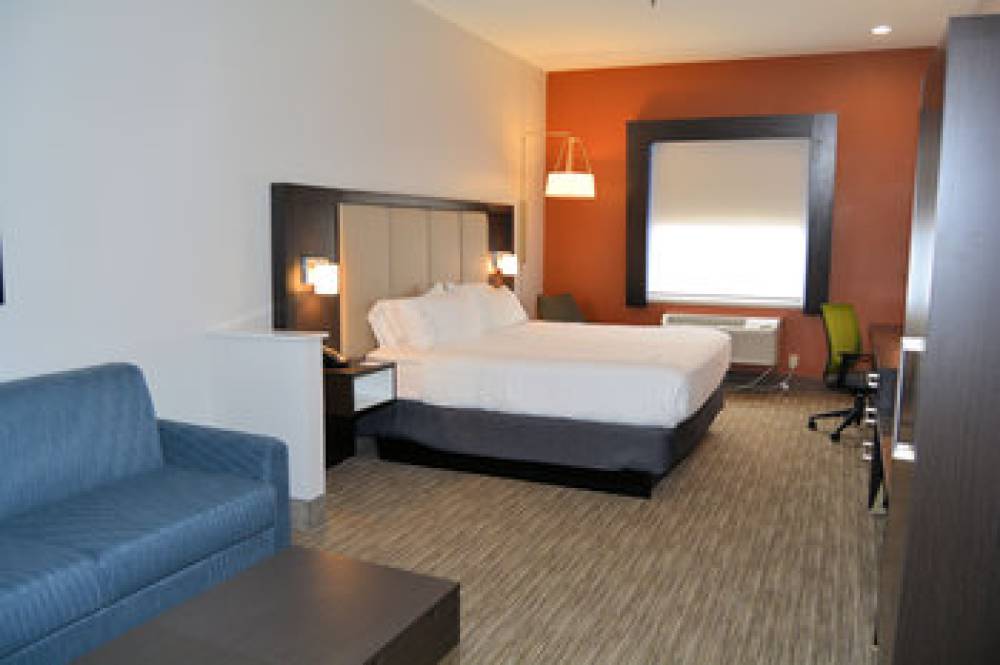 Holiday Inn Express & Suites ABILENE 3