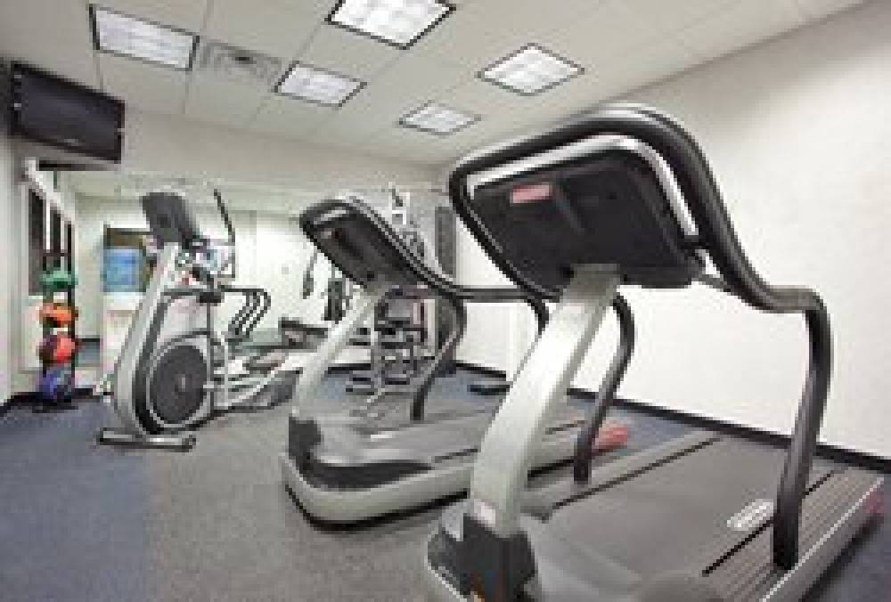 Holiday Inn Express & Suites AKRON REGIONAL AIRPORT AREA 10