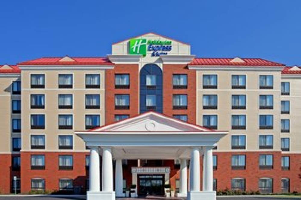 Holiday Inn Exp Stes Latham By Ihg