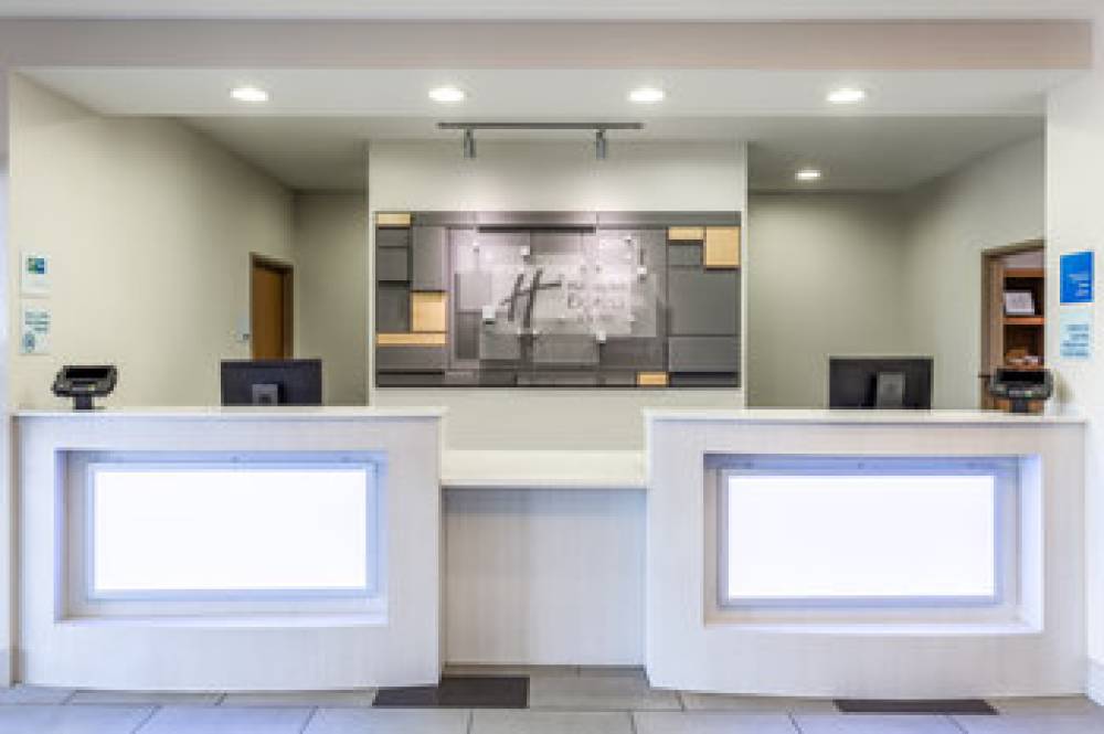 Holiday Inn Express & Suites Albert Lea I 35
