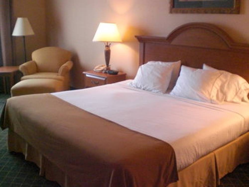 Holiday Inn Express & Suites ALICE 8