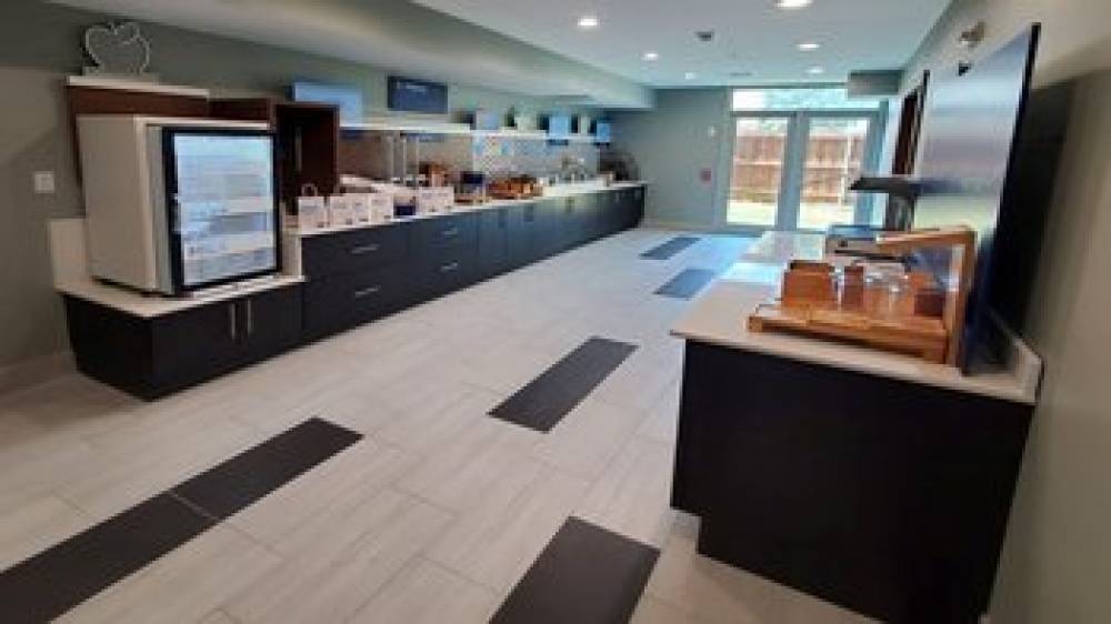 Holiday Inn Express & Suites ARLINGTON NORTH - STADIUM AREA 3