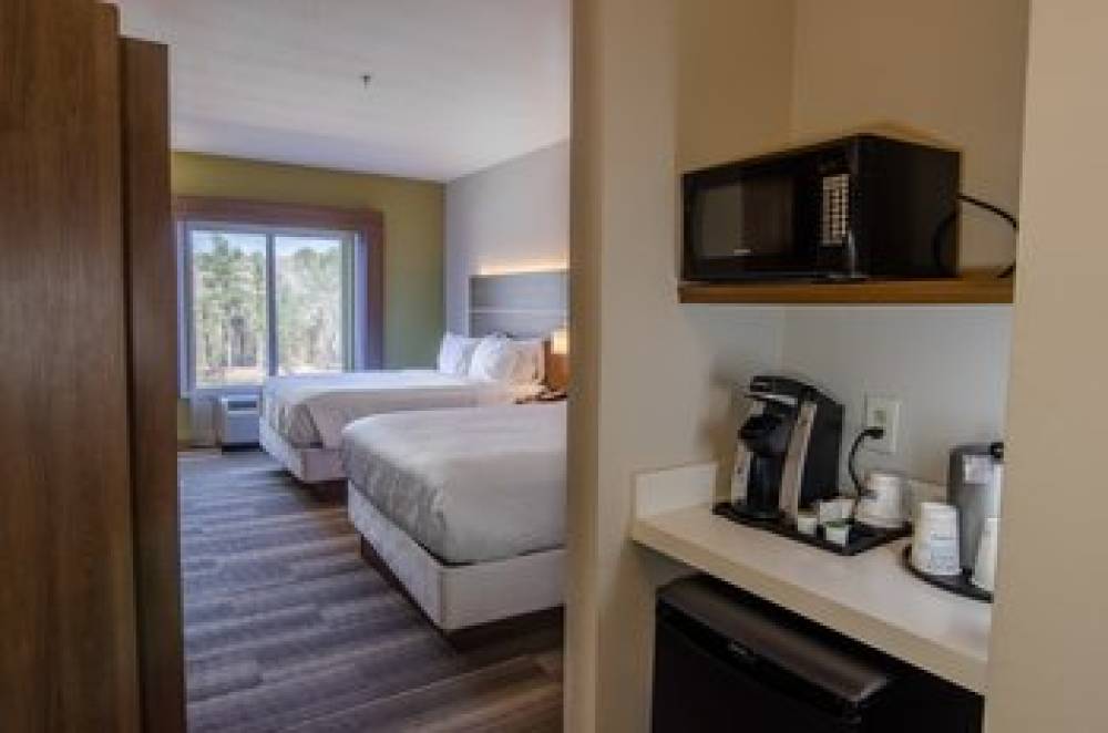 Holiday Inn Express & Suites ATLANTA ARPT WEST - CAMP CREEK 10