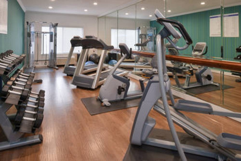 Holiday Inn Express & Suites AUSTIN NW - LAKELINE 2