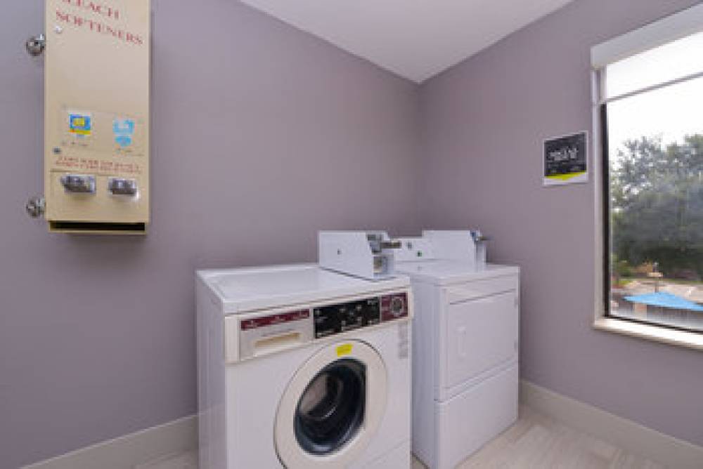 Holiday Inn Express & Suites AUSTIN NW - LAKELINE 5