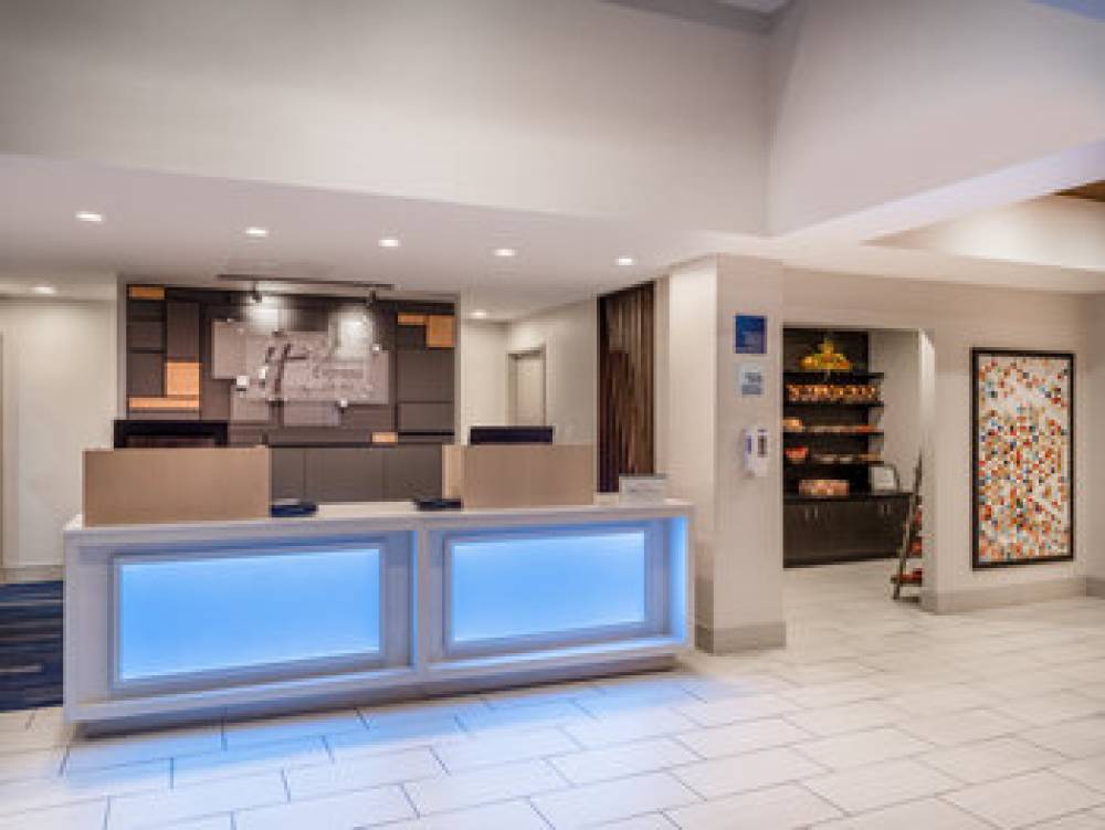 Holiday Inn Express & Suites Beaumont Nw Parkdale Mall