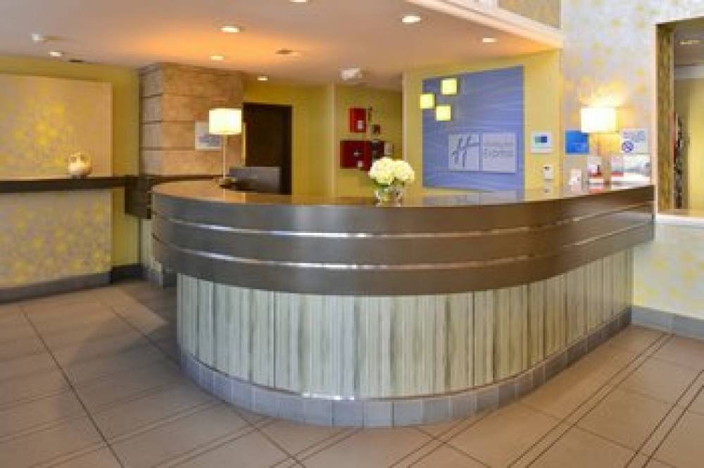 Holiday Inn Express & Suites BERKELEY 8