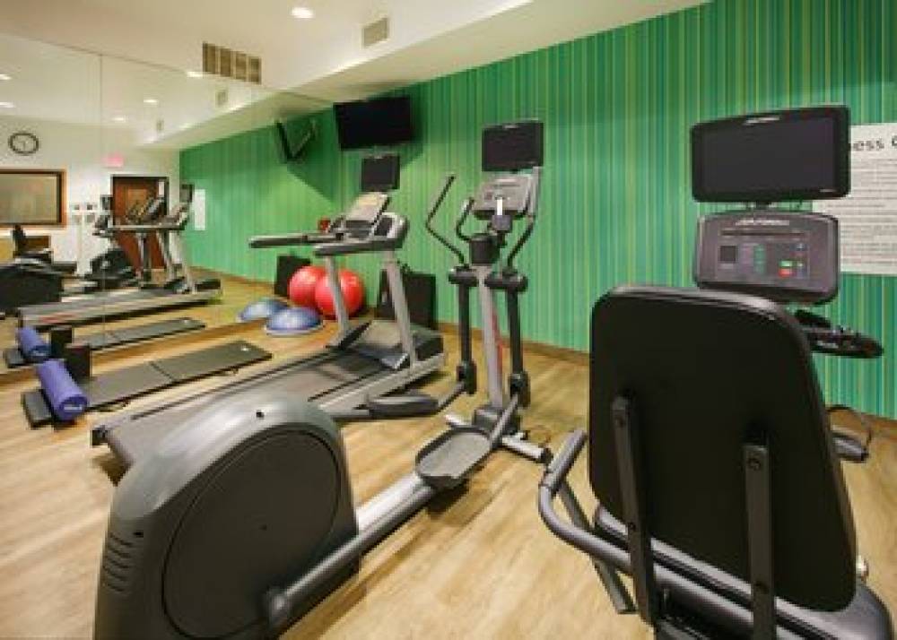 Holiday Inn Express & Suites BURLESON/FT. WORTH 4