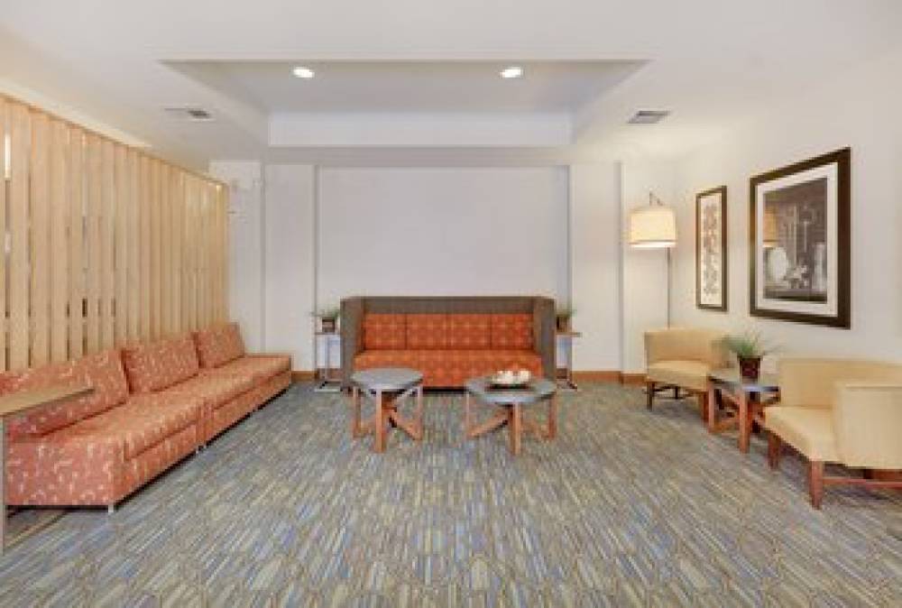 Holiday Inn Express & Suites BURLESON/FT. WORTH 3
