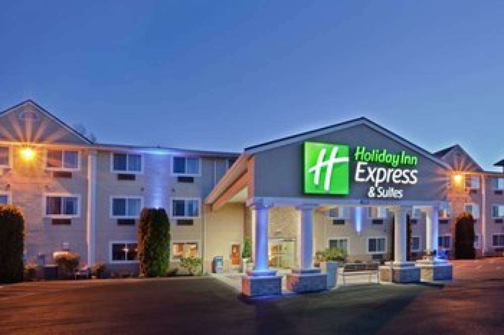 Holiday Inn Express & Suites BURLINGTON 1