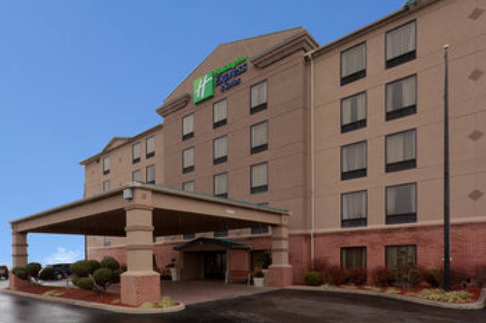 Holiday Inn Express & Suites Charleston Southridge