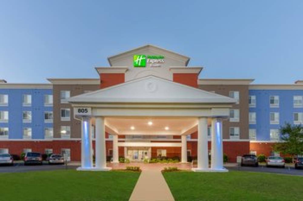 Holiday Inn Express & Suites CHARLOTTE- ARROWOOD 1