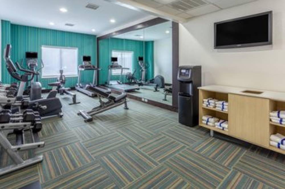 Holiday Inn Express & Suites CHARLOTTE- ARROWOOD 9