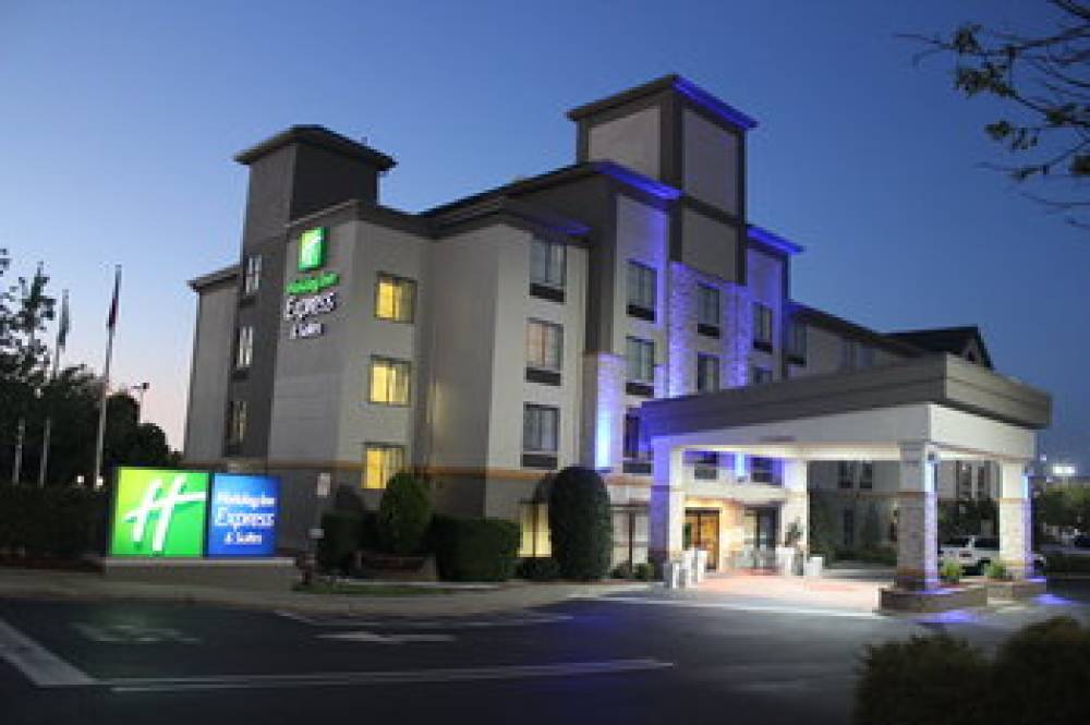 Holiday Inn Express & Suites Charlotte Concord I 85